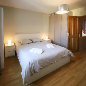 Maison Tendance Avec Jardin, Centre Village, Alpilles, Familles Hébergement de vacances Eyragues